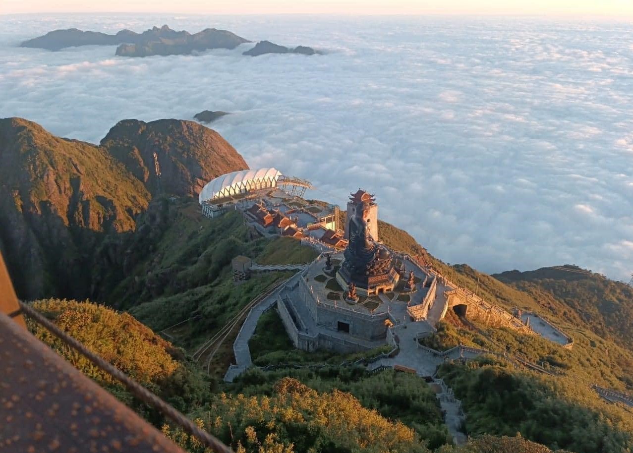 tuong phat tai Fansipan